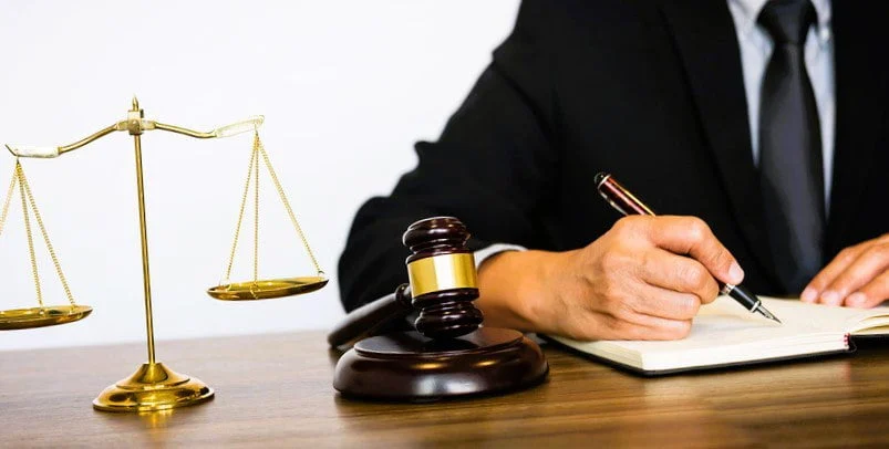 وکیل طلاق کیست و چه کاری انجام می دهد