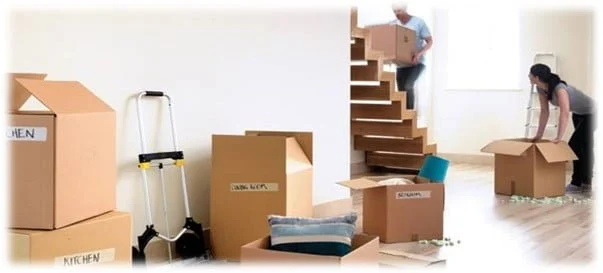 فرایند بسته بندی وسایل و اشیا در اسباب کشی منزل