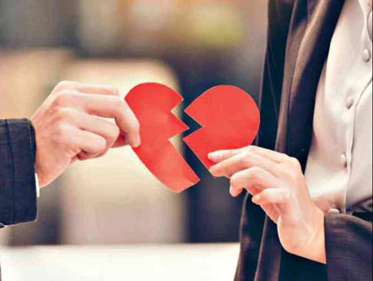 هزینه دادخواست طلاق از طرف زن چگونه است؟