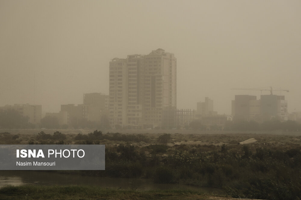 هوای دو شهر خوزستان در «خطرناک»/ گردوغبار اهواز ۸ برابر حد مجاز