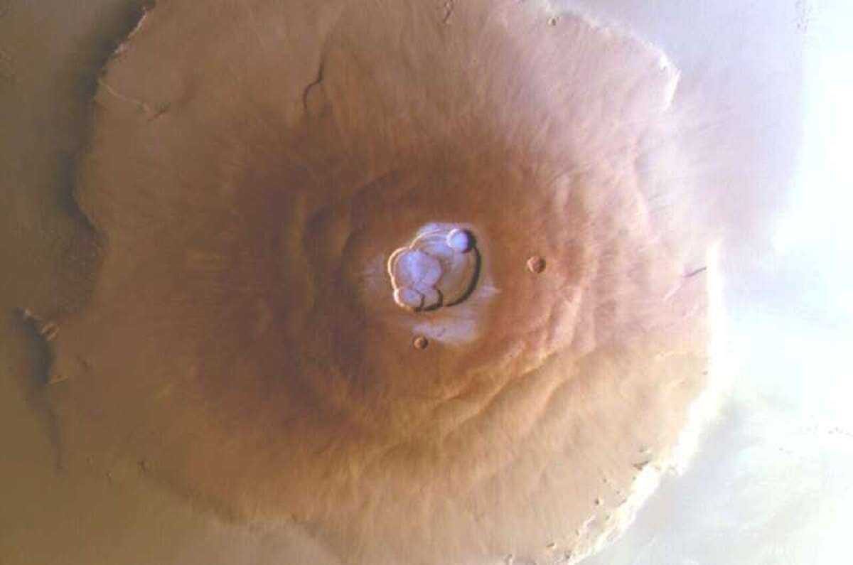تشخیص نخستین یخبندان در مرتفع ترین آتشفشان های مریخ