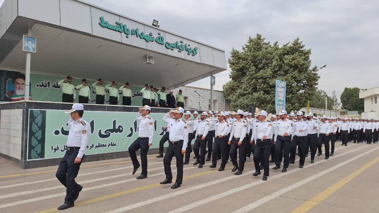 جانشین فرمانده انتظامی کشور در مراسم صبحگاه ناجا شرکت کرد