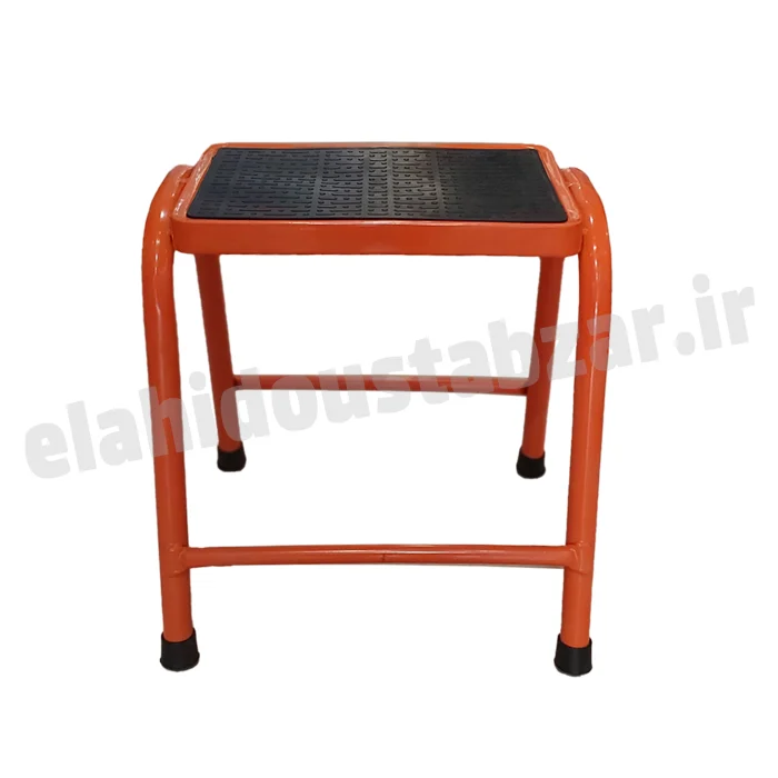 خرید انواع چهارپایه فلزی