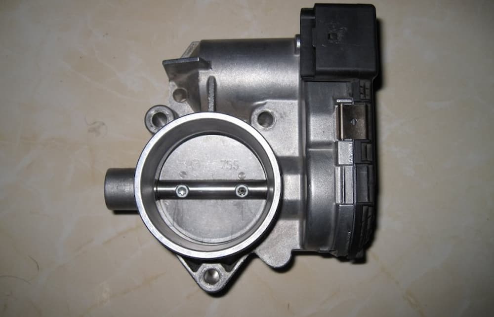 علائم خرابی سنسور دریچه گاز پراید