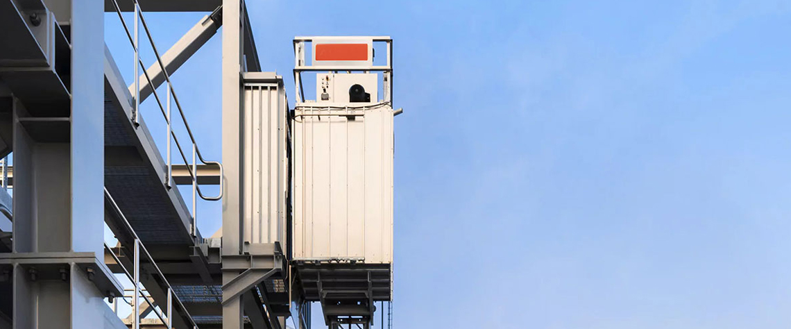 تفاوت آسانسور ضد جرقه با آسانسورهای صنعتی معمولی