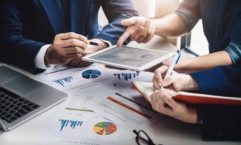 دوره آموزش مدیریت عالی کسب وکار چیست و چرا برای مدیران ضروری است؟